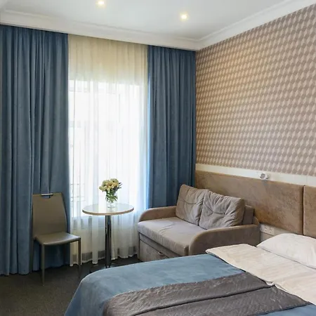 Voyage Hotel