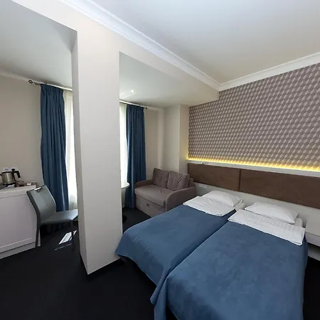 Voyage Hotel 3*