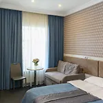 Voyage Hotel