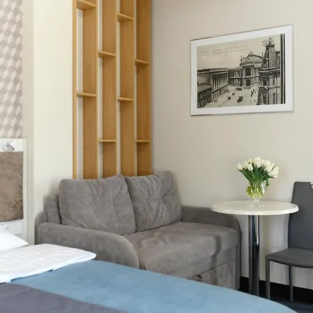 Voyage Hotel